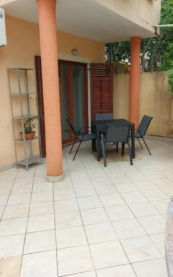 Apartments Graciela Pula Extérieur photo